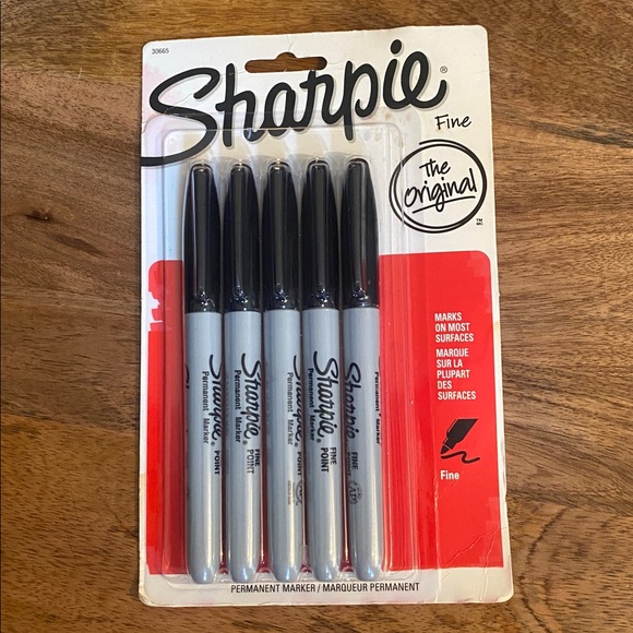 Sharpie Permanent Marker Set - 23 Markers - Never Opened - Picture 6 of 12